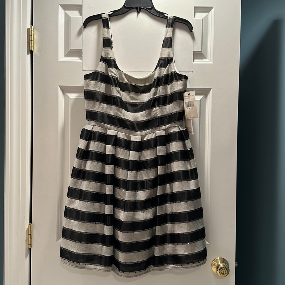 Allen Schwartz dress size 12. New w tags layered, with toile + polyester lining